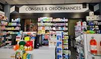 Pharmacie Voltaire @place Voltaire