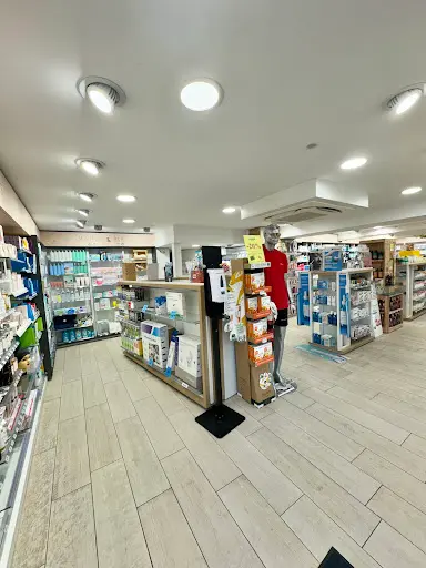 Pharmacie d'Harcourt - Ludivine Cochereau