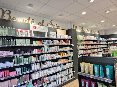Pharmacie Pyrène, À Montgaillard, Montgailhard, Ariège, Pyrénées