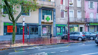 Pharmacie Voltaire (brousson Rivière)