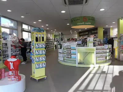 Pharmacie Besombes