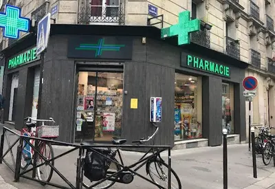 Pharmacie Rebeval, Julien Saillot