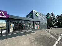 Pharmacie des Louvrais