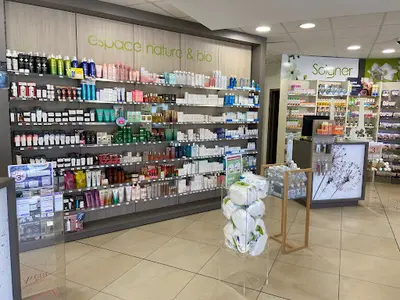 Pharmacie du Village