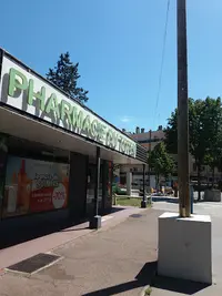 Pharmacie du Totem